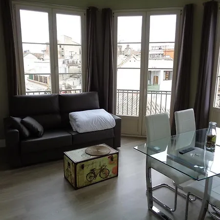 Apartamentos Trinidad Deluxe 3000 *